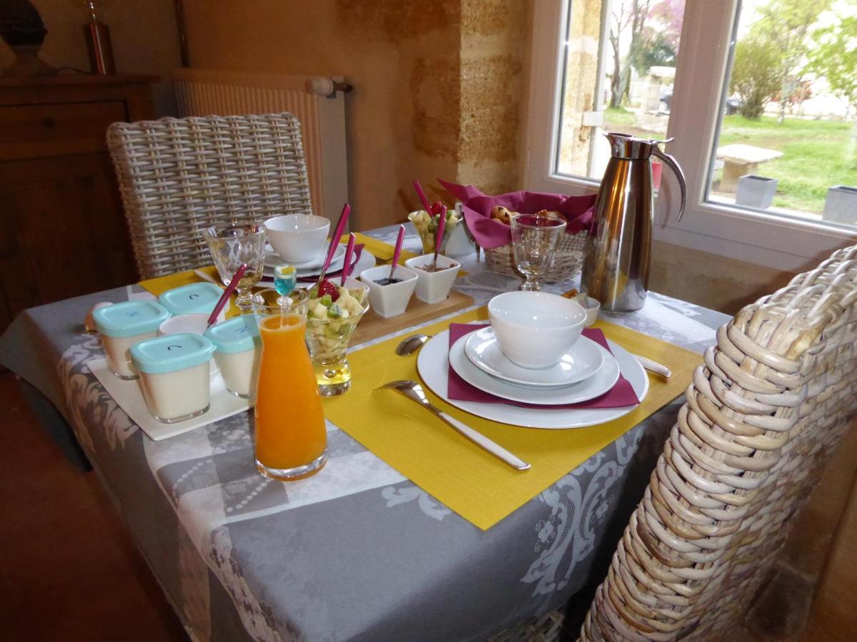 La Vigneraie De Laura Bed and Breakfast Sainte-Colombe  Buitenkant foto